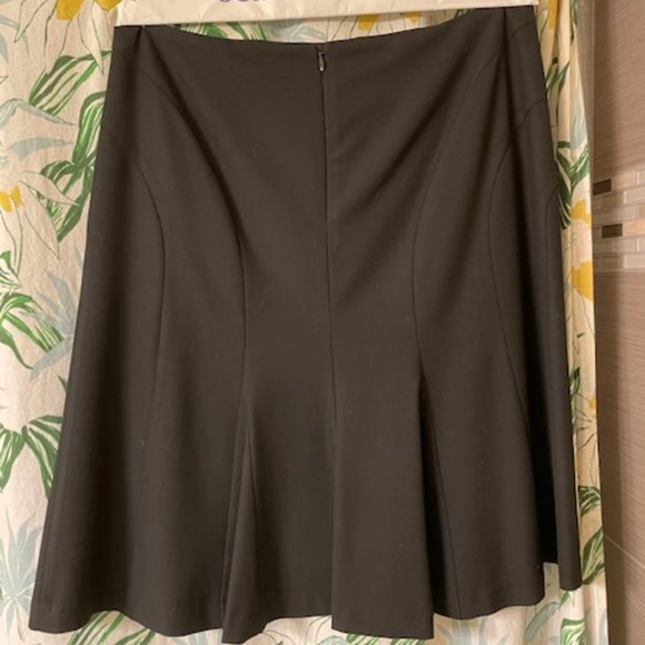 The Limited Black 22" skirt - Picture 8 of 9